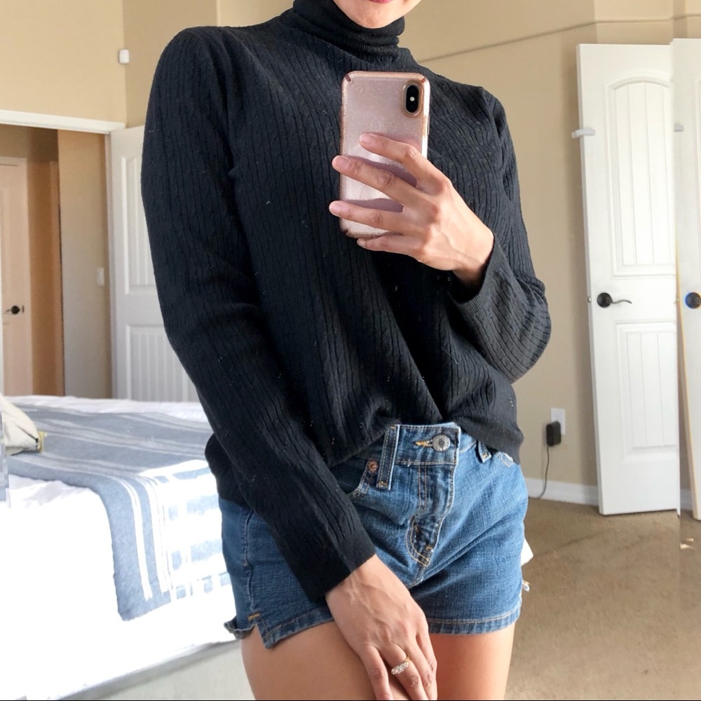 THEORY Black Cable Knit Wool Turtleneck Sweater